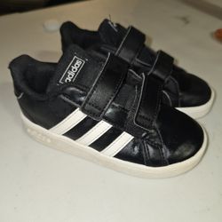 Adidas Velcro