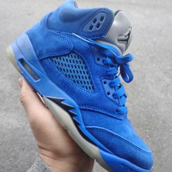 AJ 5 BLUE SUEDE SIZE 4.5Y 
