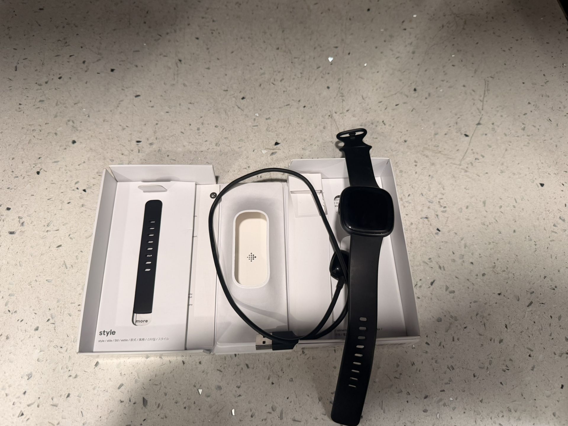 Fitbit Watch Versa 4