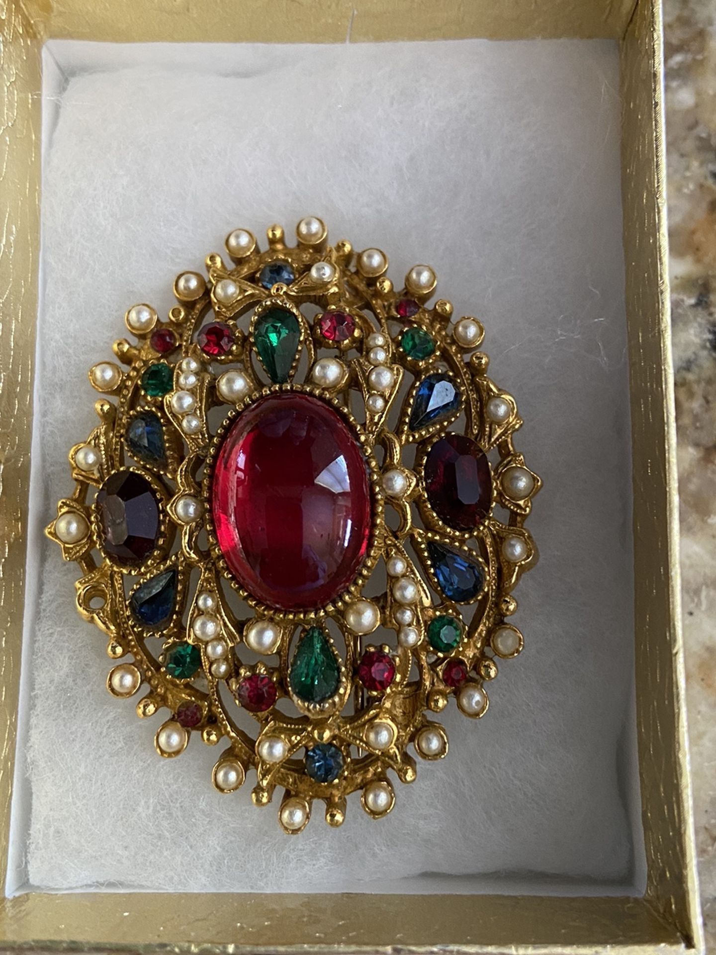 Vintage Capris Brooch