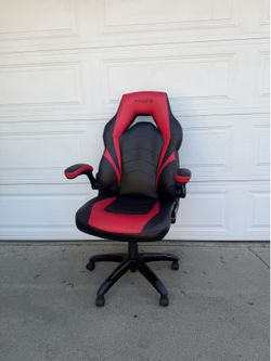 Computer Chair Emerge