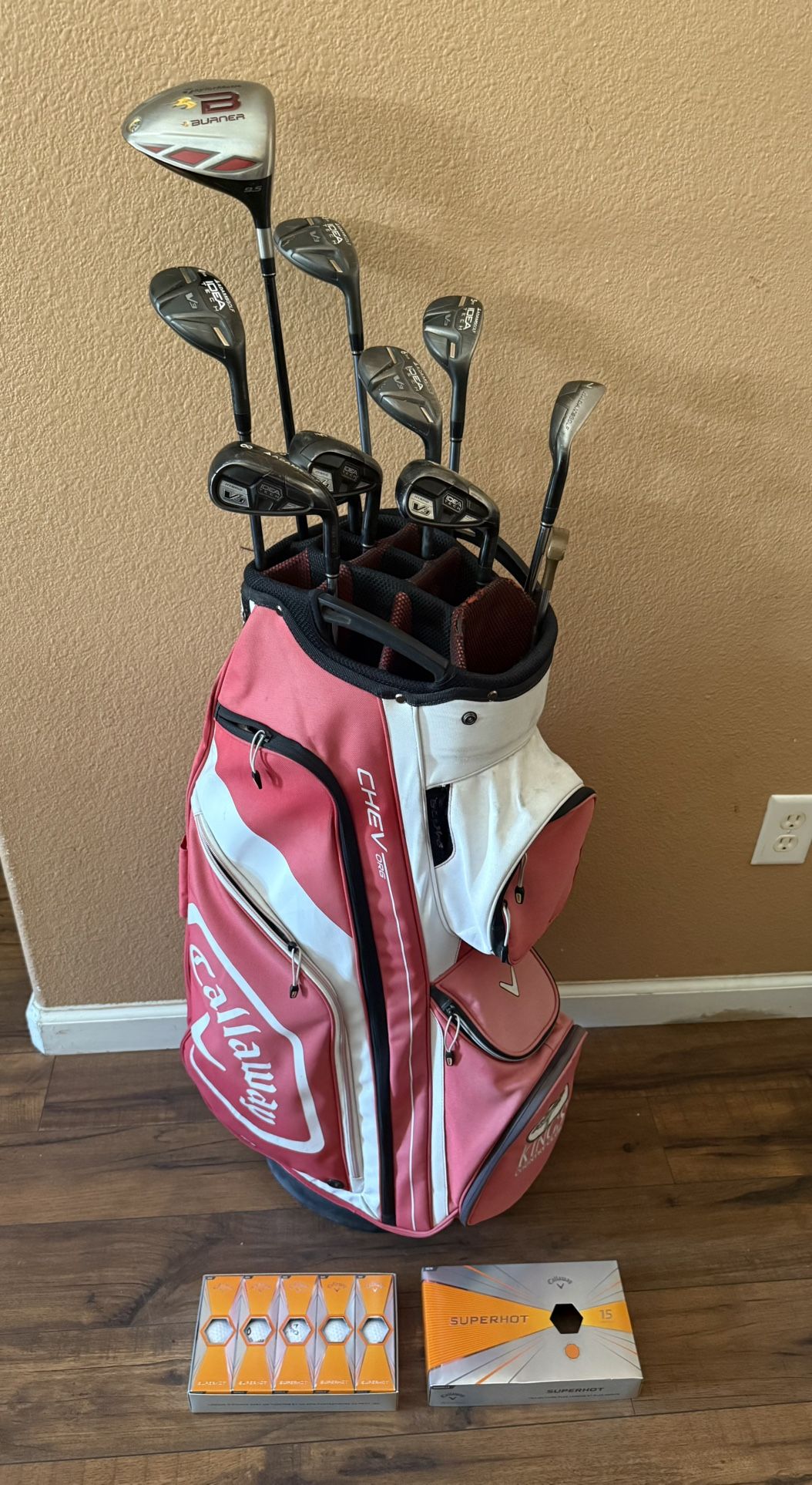 Complete Golf Bundle w/Callaway Golf Bag Hybrid Set 