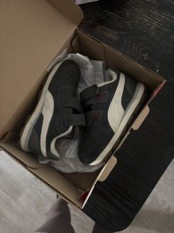 Puma Toddler Shoes /Grey