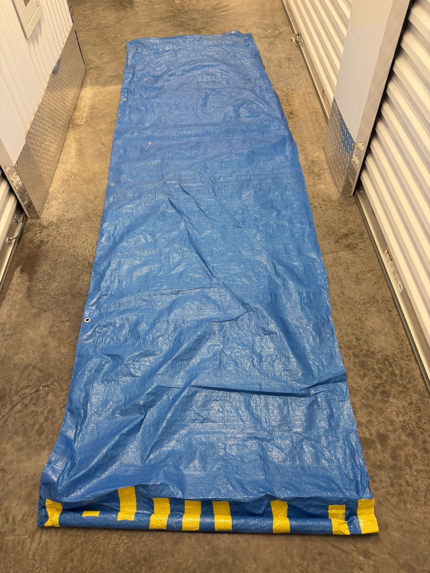 Universal tarpaulin awning