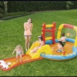 Brand New H2OGO Lil Champ Play Pool Center With Detachable Slide Kids Outdoor Summer Fun  Designed to get kids moving, grooving and out of the house, 