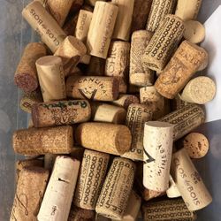 WINE CORKS CRAFTS DISPLAY  ARTS 