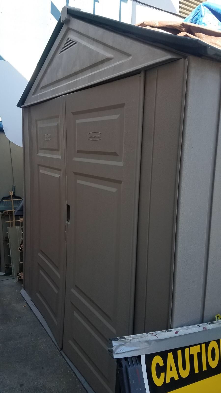 Rubbermaid 7x7 grey shed