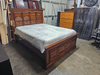 Queen Wood Bed Frame with Mattress