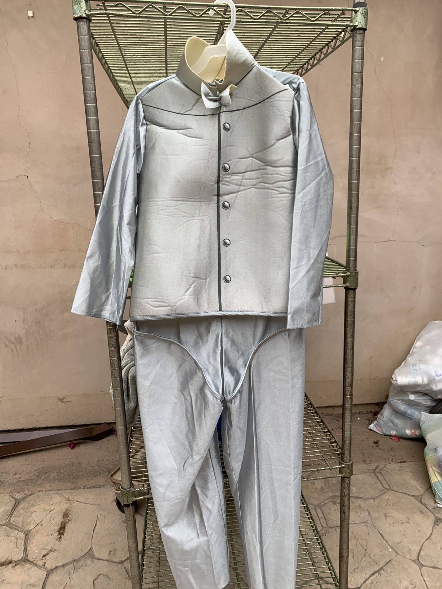 Boys size Large (8-10) Tin man costume $9