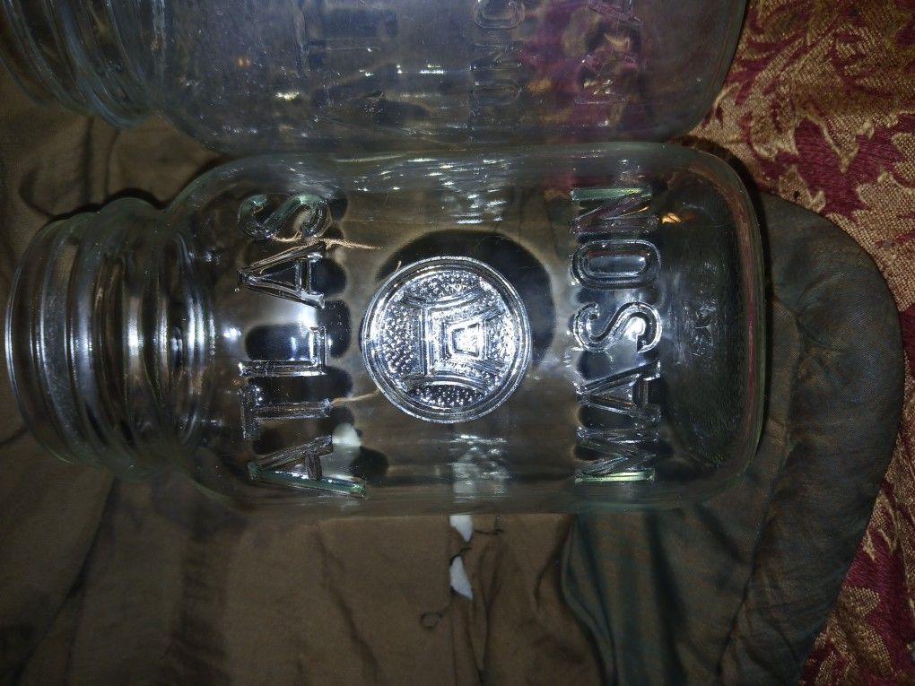 Vintage Mason 🫙 jars