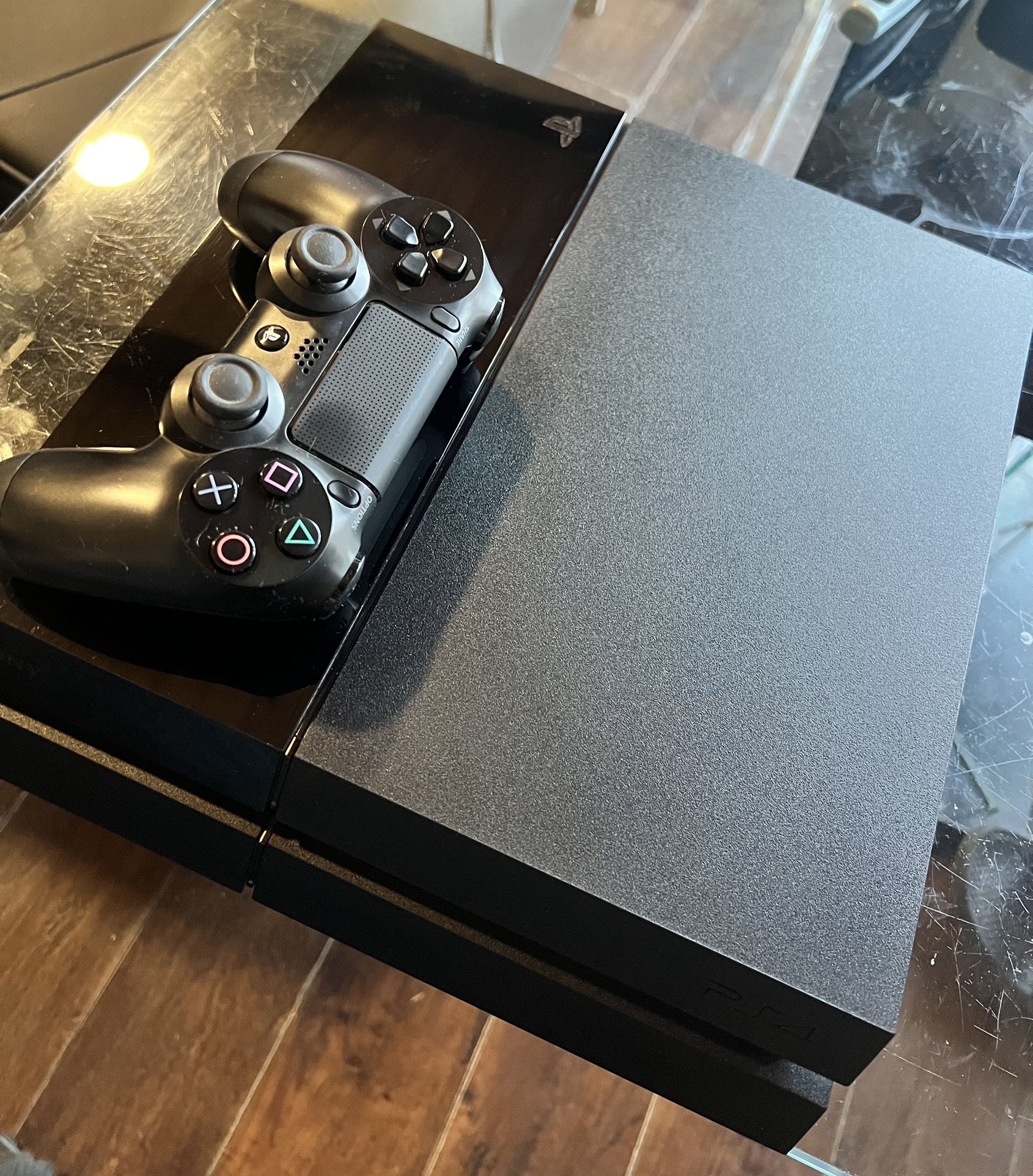 PS4 + 1 Controller