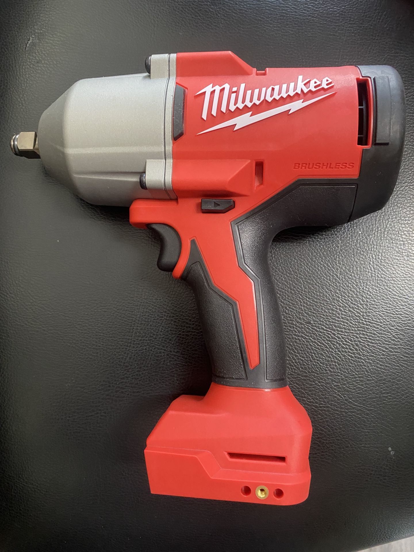 MILWAUKEE M18 BRUSHLESS 1/2 IMPACT HIGH TORQUE THE BIG HEAVY DUTY NEW TOOL ONLY $220 FIRM