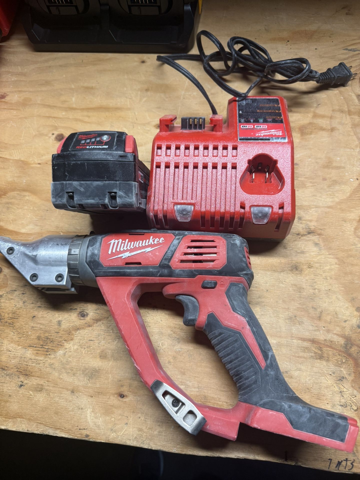 Milwuakee 18 Gauge Double Cuts