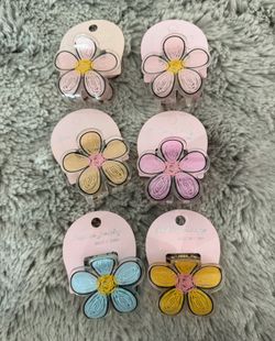Flower hair clip