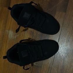 DC Shoes All Black