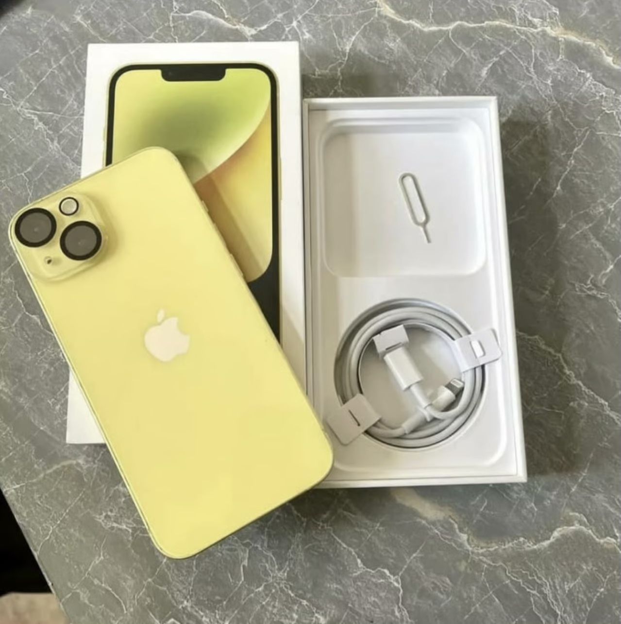 Unlocked Apple iPhone 14 Unlocked 256GB Capacity..