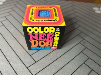 Needoh color changing cube