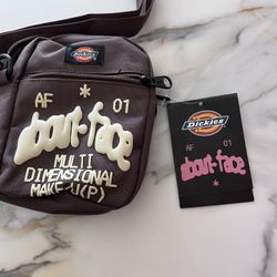 Don’t Face Multi Dimensional Bag Women’s NWT