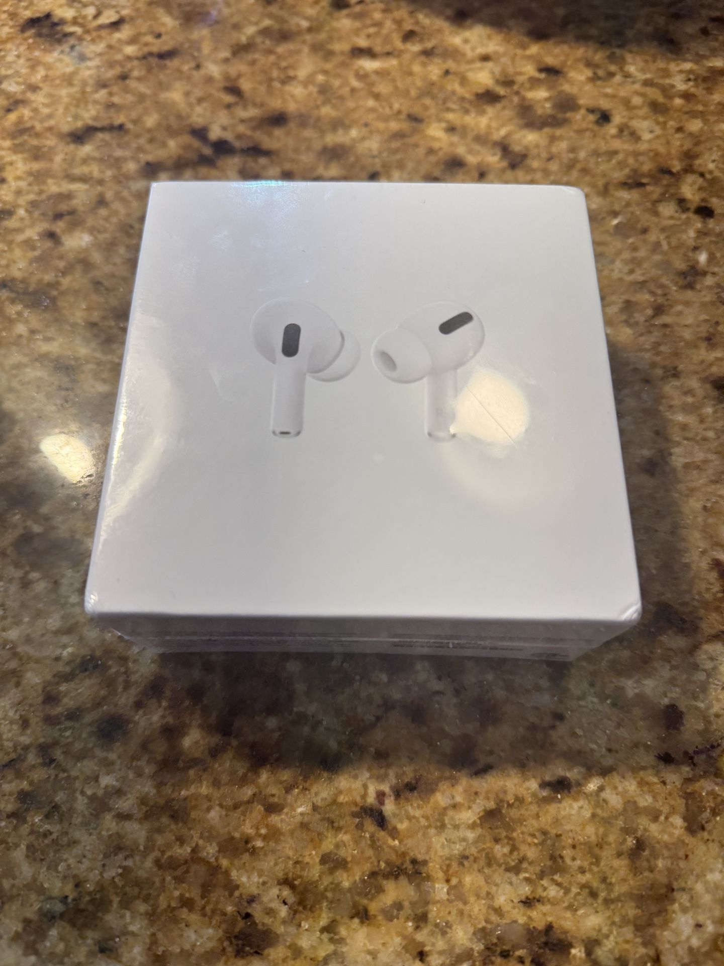 Apple Airpod Pro - With Wireless Charging
