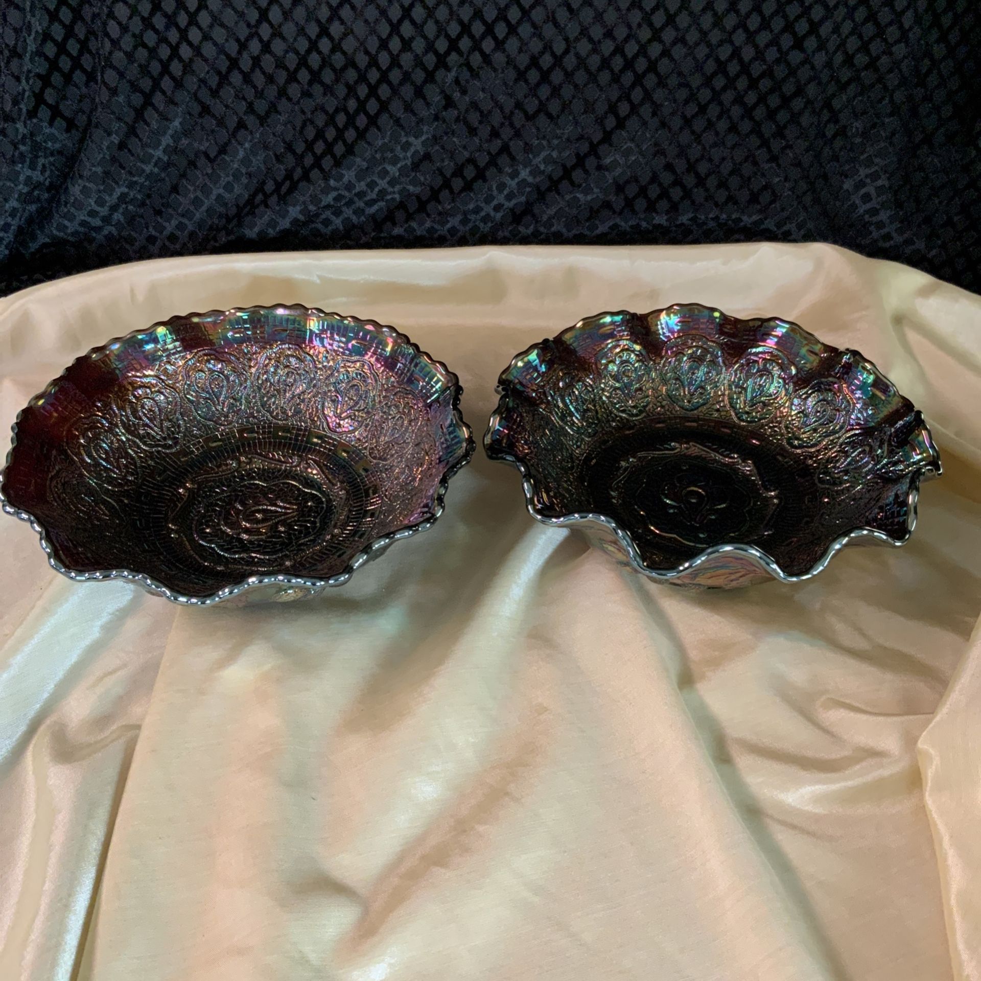 FENTON PERSIAN MEDALLION AMETHYST SET OF BOWLS