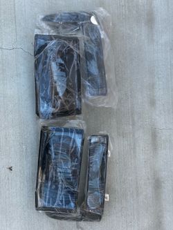 01-04 Ford Excursion Headlights