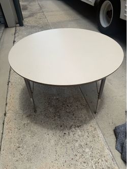 Kids table