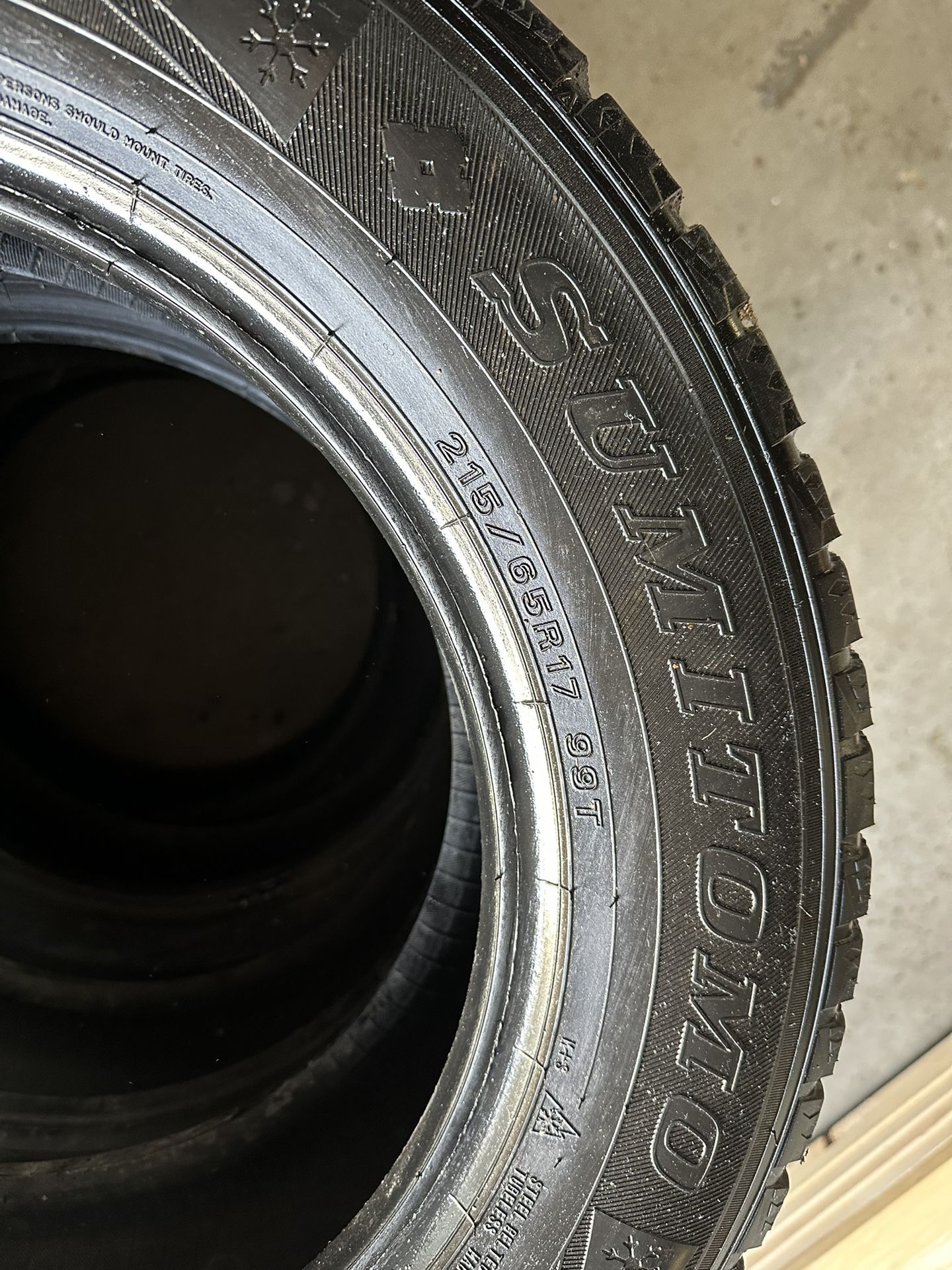 4 Good Snow Tires - 215/65R17 - Sumitomo