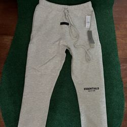Light Oat Cuffed Essential Sweatpants Size Small 