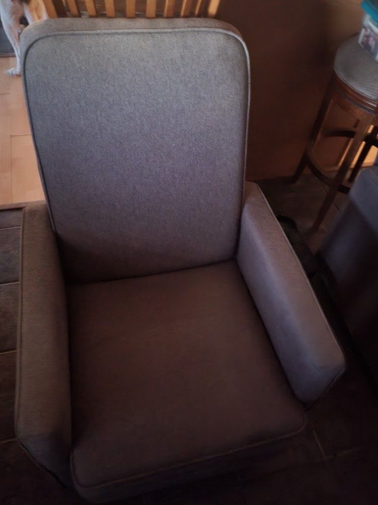 Swivel  Rockers  2 For 40 Bucks 