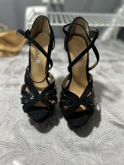Zapatillas negras marca ALDO