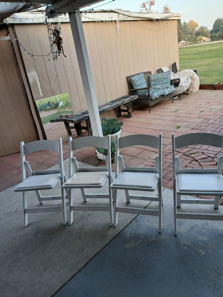 4 Cushioned Wedding Chairs