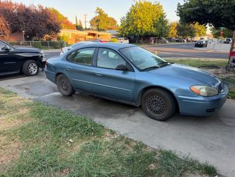2005 Ford Taurus