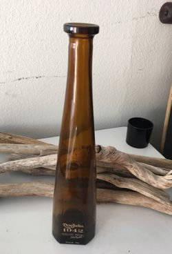 Don Julio 1942 bottle
