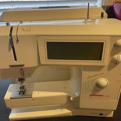 Bernina Sewing Machine 