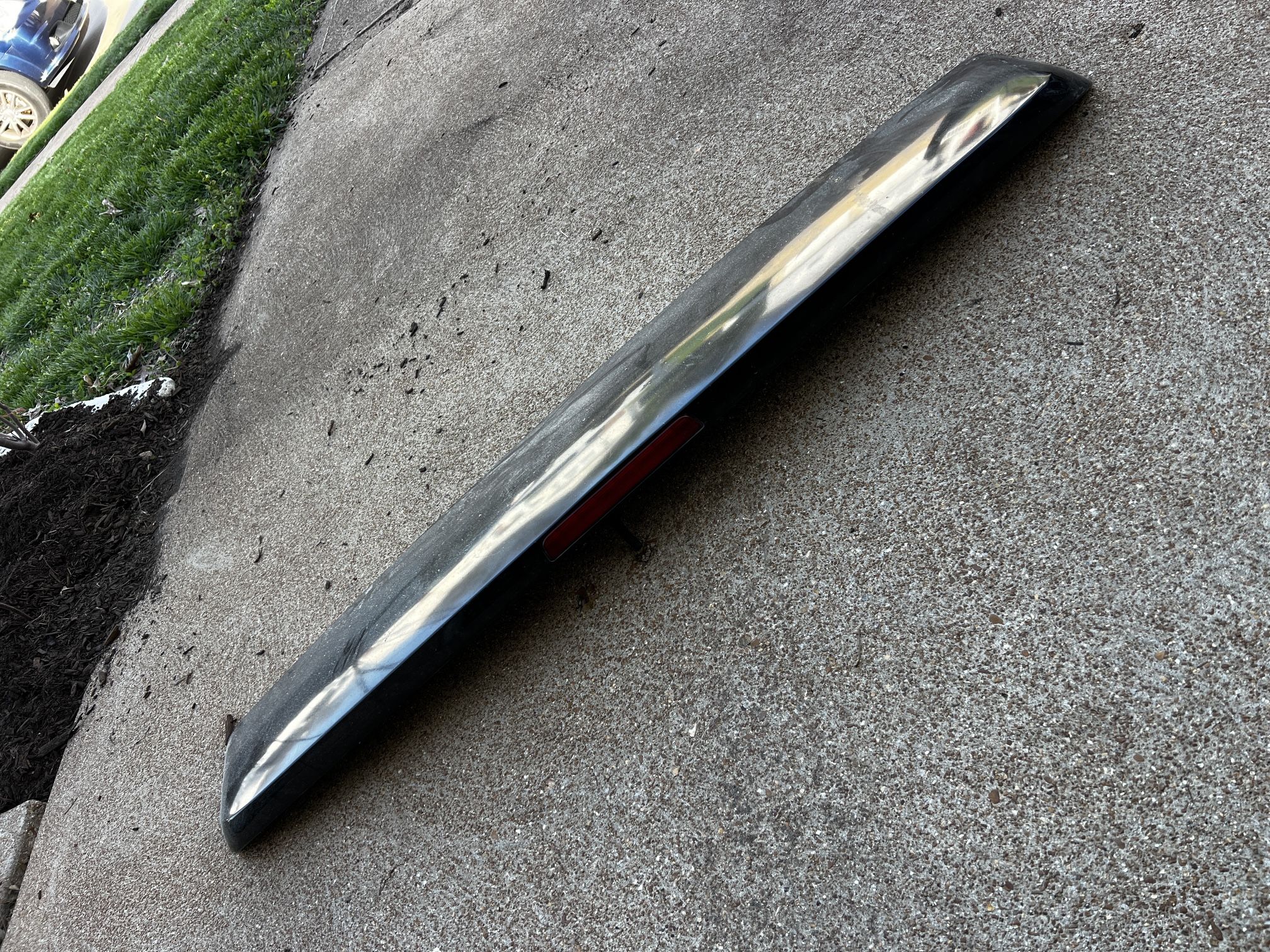 Rear Spoiler and Brake Light Assembly Off 2014 Dark Blue Dodge Minivan