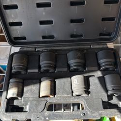 Pittsburgh 67965 Pro Cr-mo 8-piece 3/4" Drive Metric Socket Set With Case