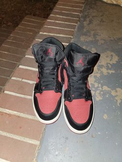 Jordan 1s Red And Black Size 11