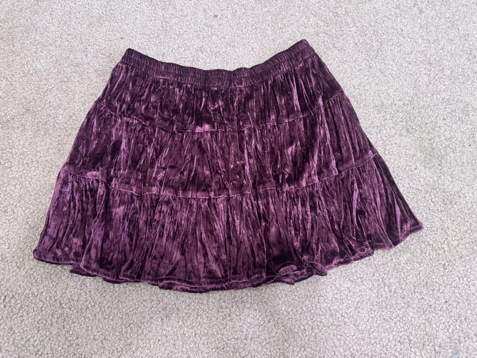 Small Burgundy Velvet Short Ruffle Gothic Mini Skirt