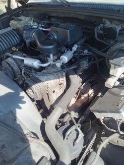 5.7 Vortec Out Of A 97 Gmc