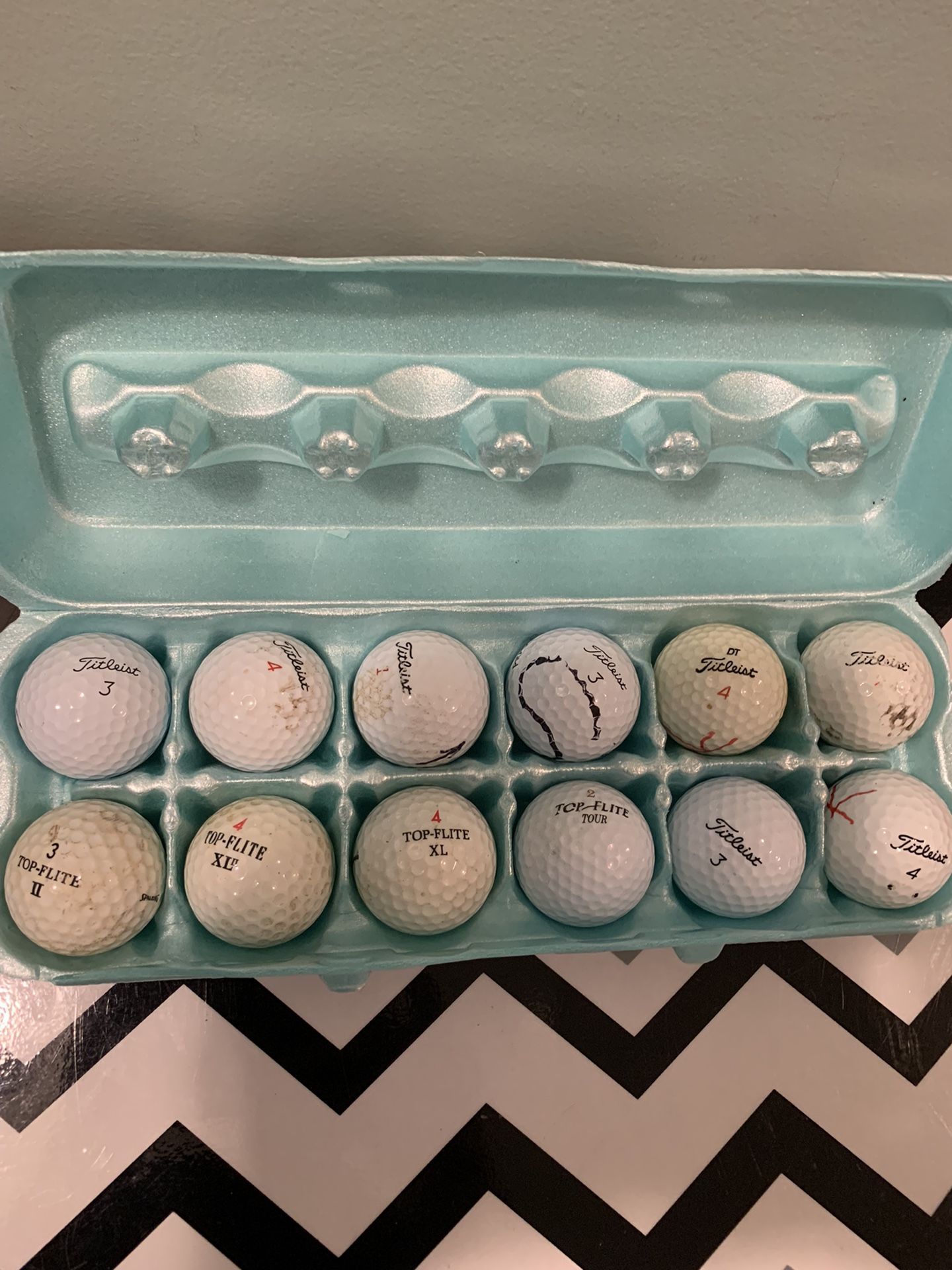 Twelve Golf Balls 8 Titleist And 4 Topflite Used Good