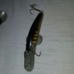 Vintage Fishing Lures for Sale in Raleigh, NC - OfferUp