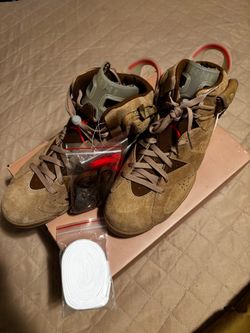 Travis Scott's Size 11 Men's