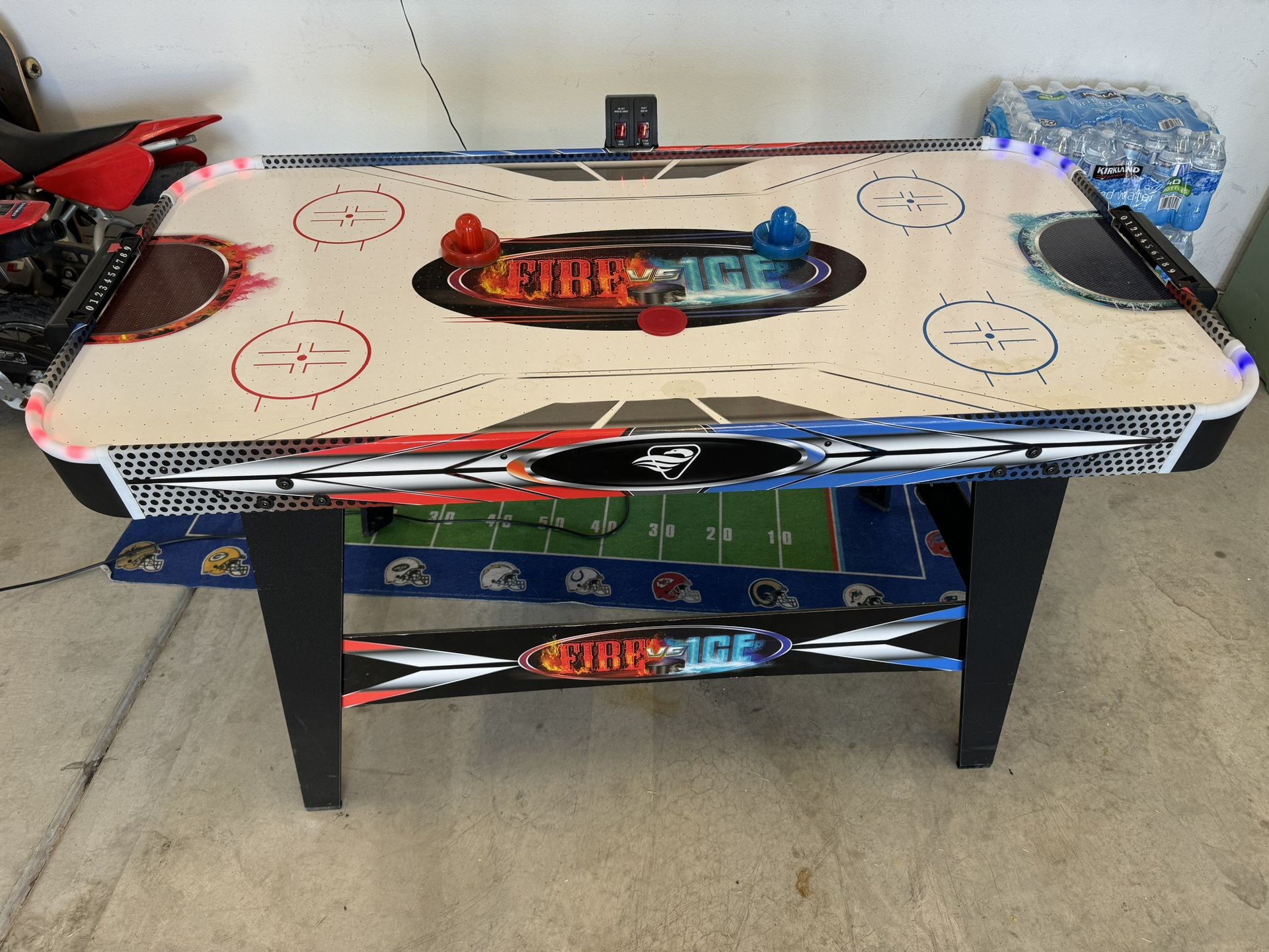 Air Hockey Table