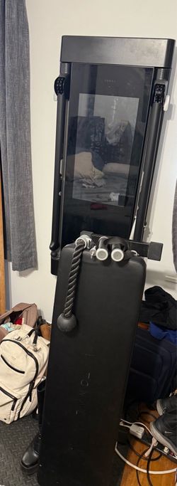 Tonal workout machine