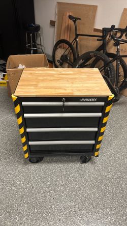 Husky Rolling Tool Cabinet