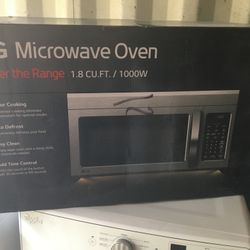 LG STAINLESS STEEL MICROWAVE NEW IN BOX NEVER OPEN MODEL LMV1831ST