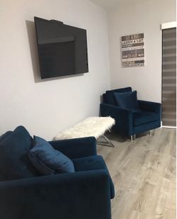 Accent chairs