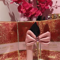 Good Girl Blush Bow-tastic Edition 