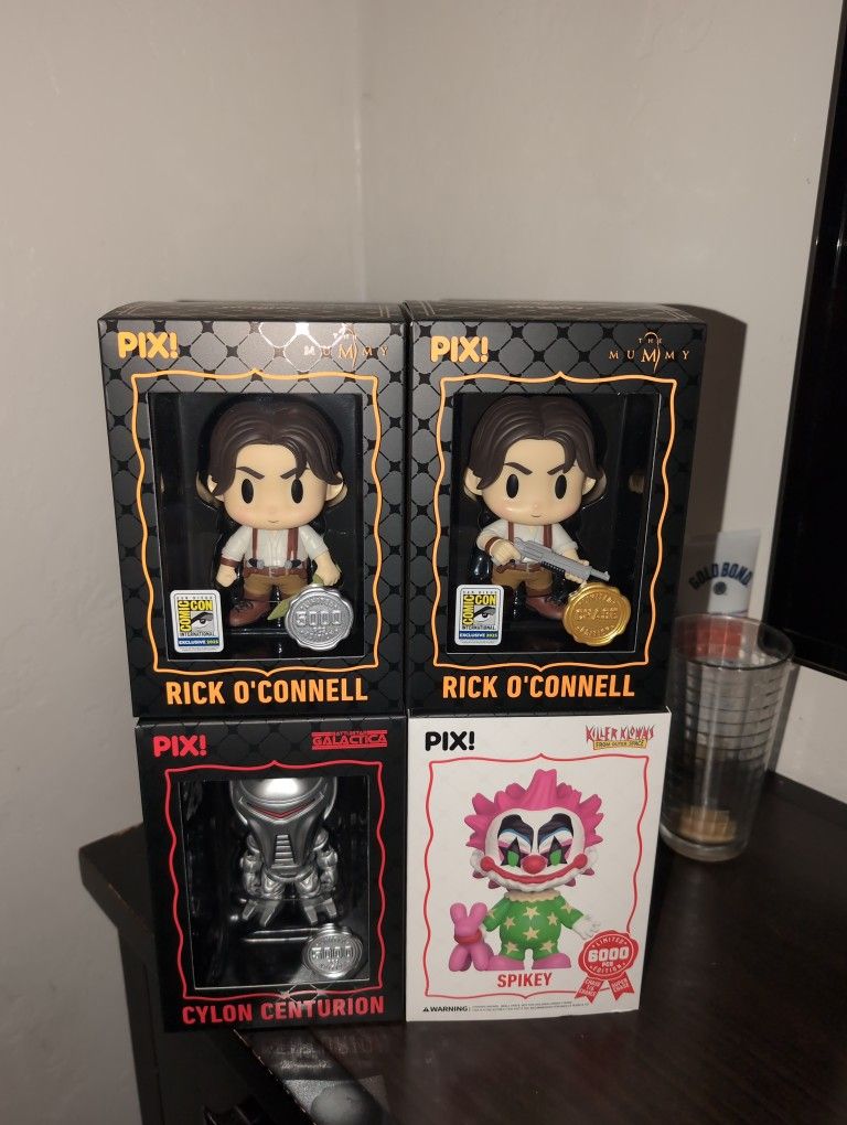 Thrilljoy Pix SDCC Rick O'Connell Chase And Hero