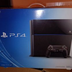 PlayStation 4 W/Games